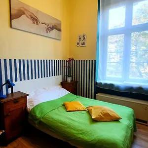 The In Strict Center. Self Check-in Apartamento